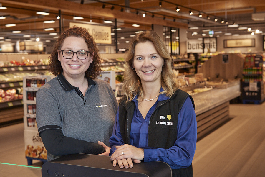 Frau März Frau Kerczynski