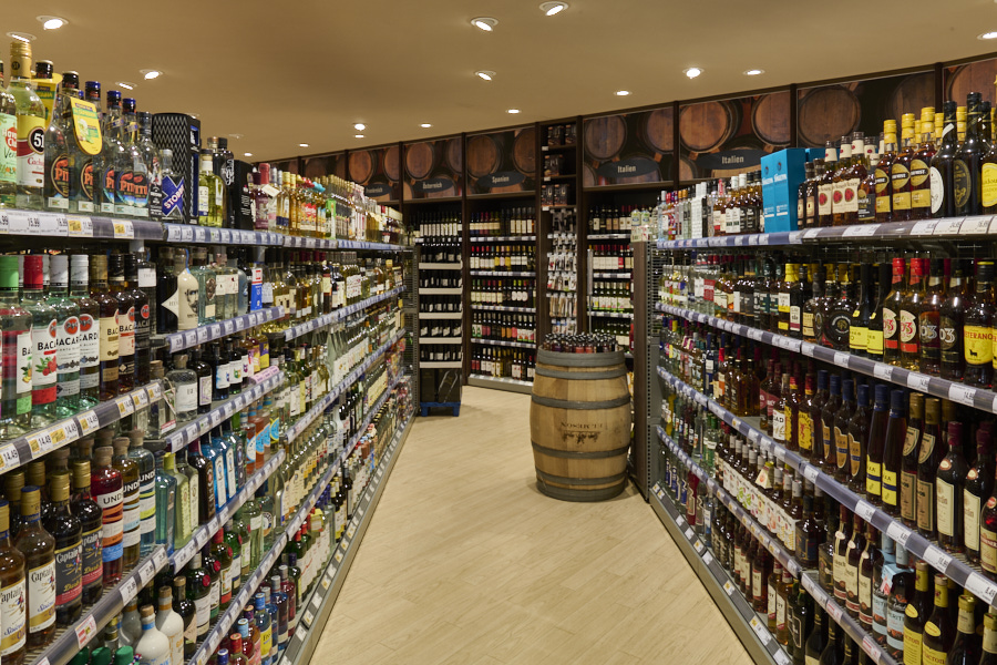 Weinabteilung Weinabteilung